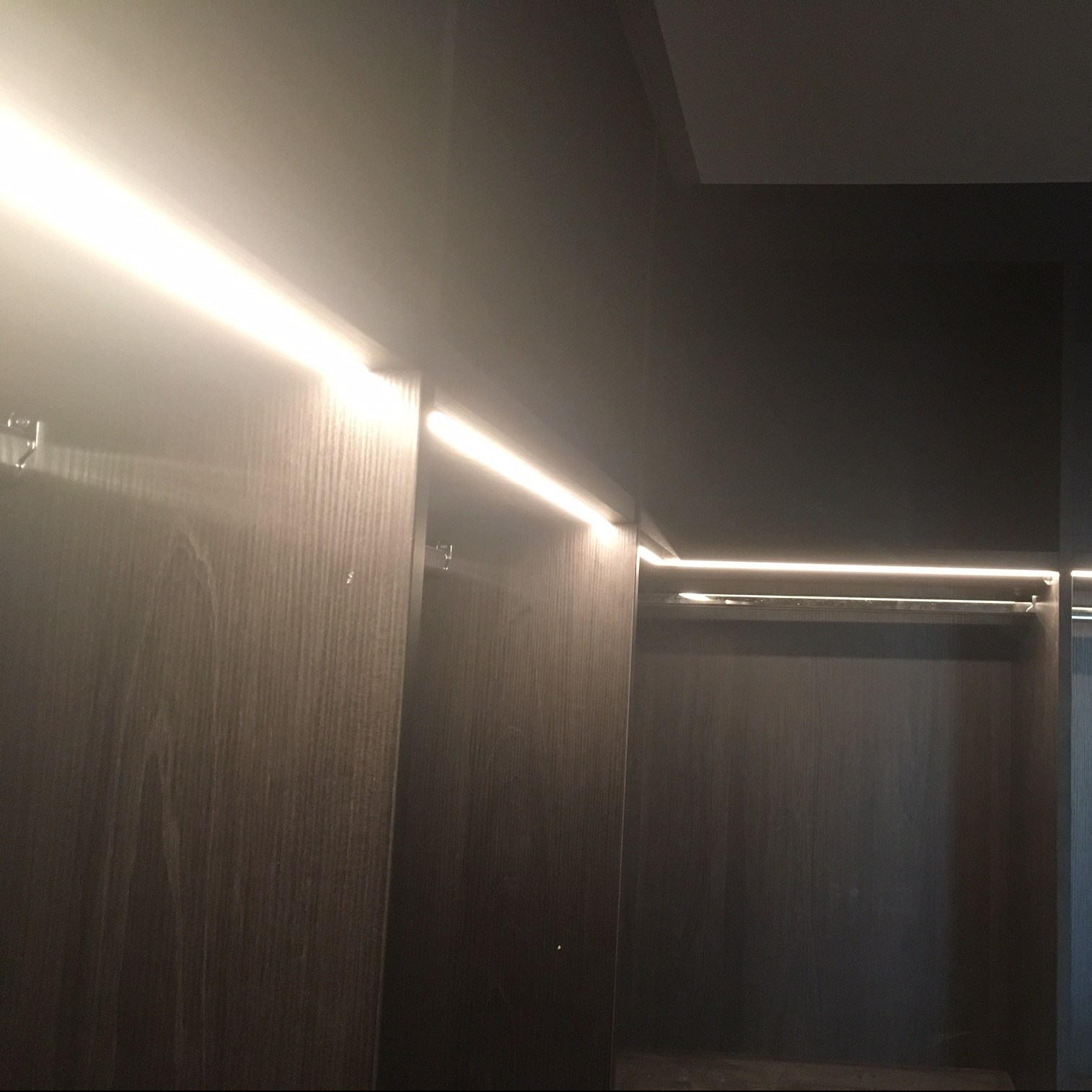 LED Line Lights for Walkin Wardrobes BMS